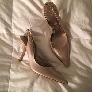 NEW! Nine West pink champagne leather slingback.