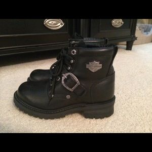 Harley Davidson boots Sz. 6.5 only worn once.