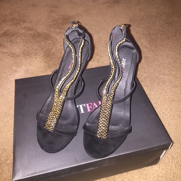 Women's 8.5 brand new JustFab Meridan sandals