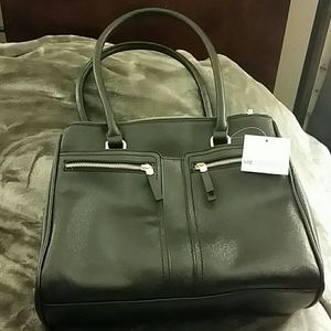 Tote with multiple compartments