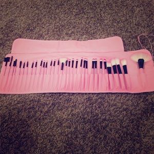 32 piece professional makeup brush set