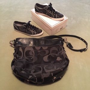 Gently used coach purse n shoes