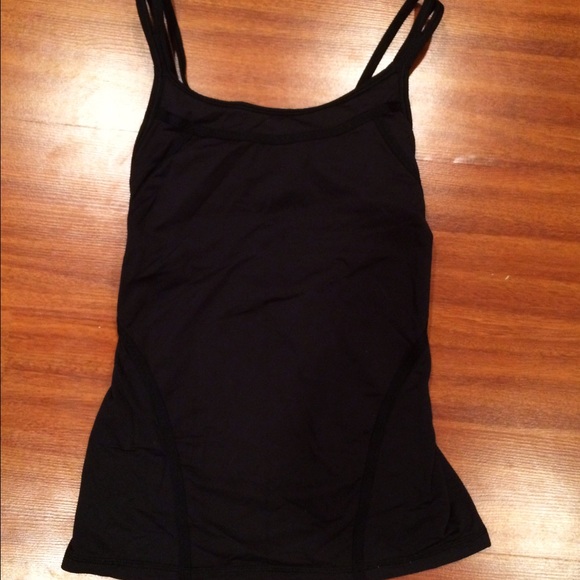 lululemon black tank top