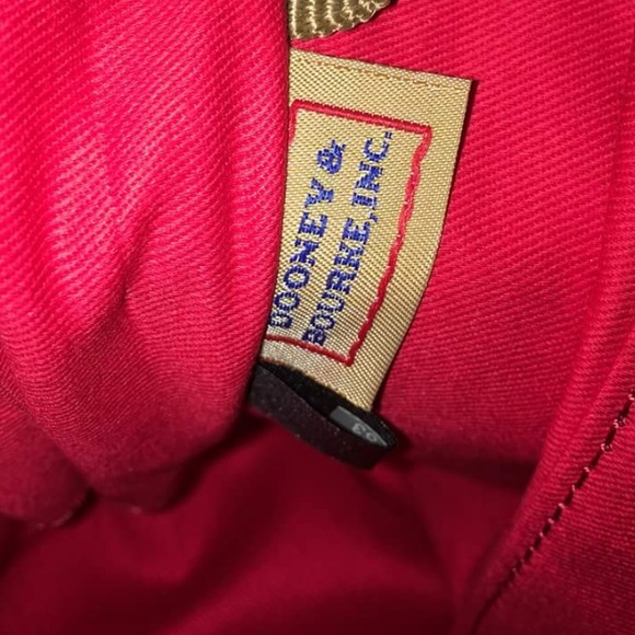 Pink Dooney & Bourke Medium Handbag - Picture 4 of 4