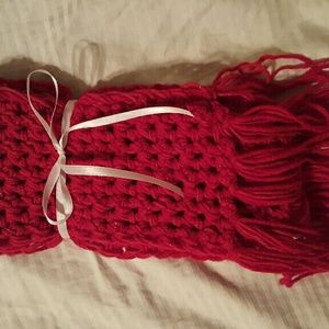 Crocheted scarf
