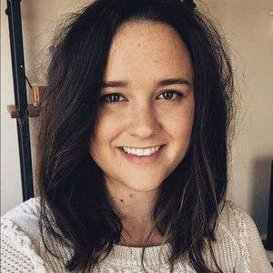 Meet your Posher, Holly