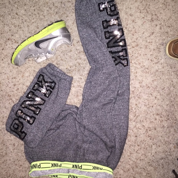 Limited Ed.Victoria Secret Fashion Show Sweatpants