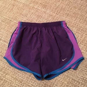 Nike tempo track shorts