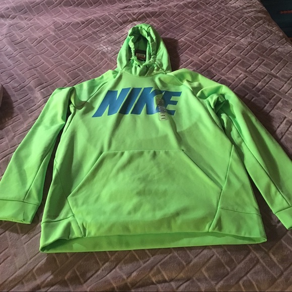 NWT Nike Therma Fit Hoodie
