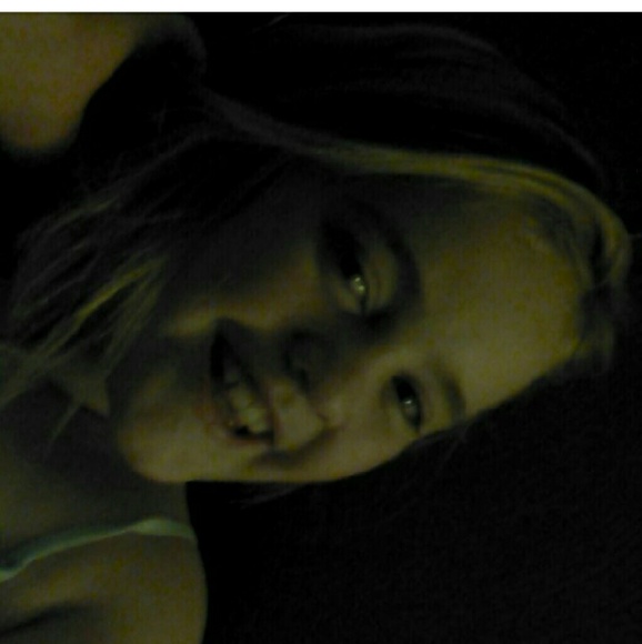 Meet your Posher, Leighanna - Picture 1 of 1