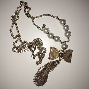 Gold & Pearl Bow Necklace