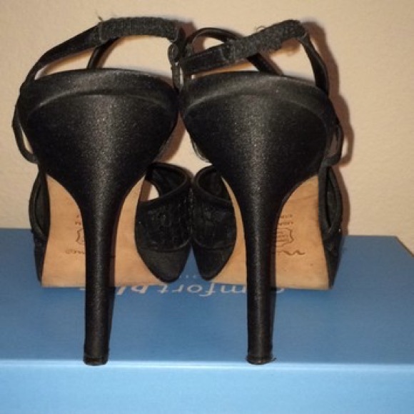 Nina Black Ankle Strap Open Toe Shoe. - Picture 4 of 4