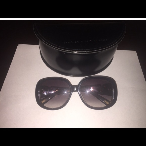 SOLD SOLD AUTHENTIC MARC JACOBS SUNGLASSES SOLD