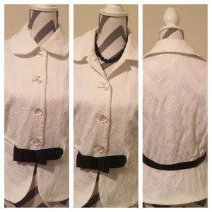 Women's white boucle jacket blazer