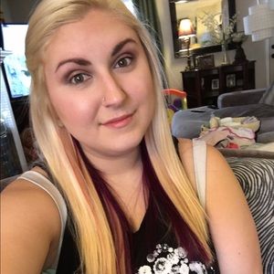 Meet your Posher, Kaitlin