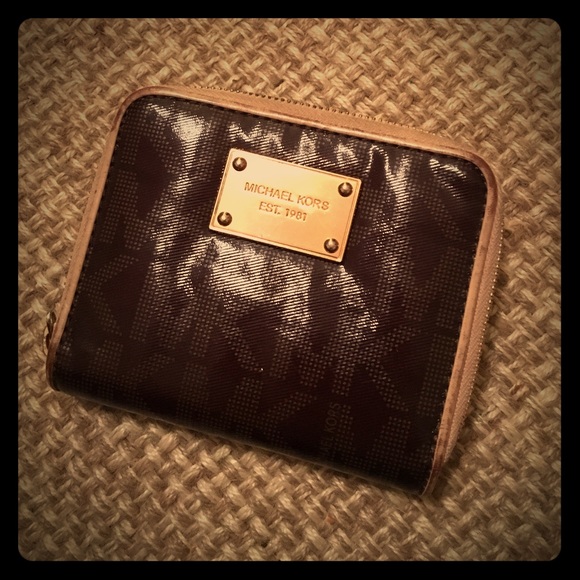 Michael Kors wallet and coin purse
