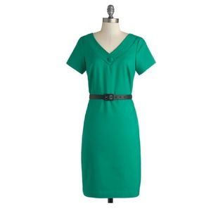 Green vintage-style dress