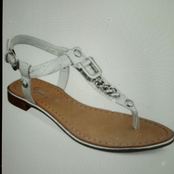 New Guess Rehhan Chain Thongs Sandals Size 8 - Picture 1 of 3