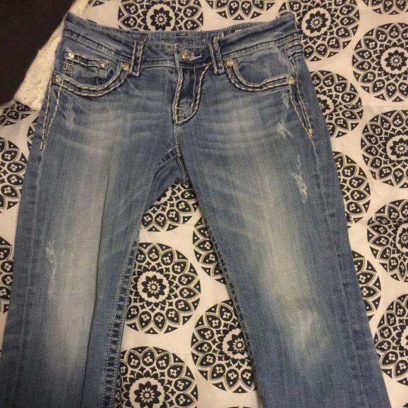 Miss me Capris! Size 28