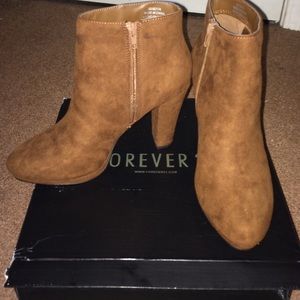 Brown ankle suede booties