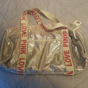 🎉🎉🎉  Awesome PINK duffle bag!