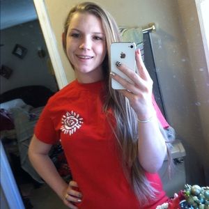 Meet your Posher, Cecelia