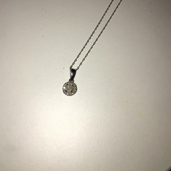 Helzberg diamond necklace