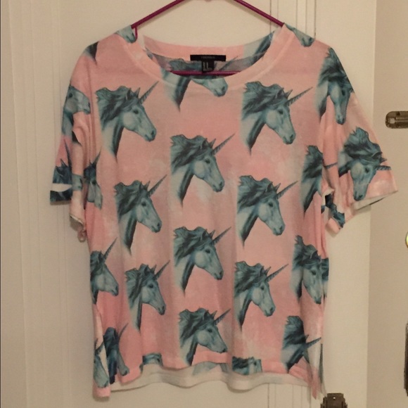 Fun unicorn top!