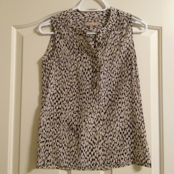 Banana Republic sleeveless blouse never worn