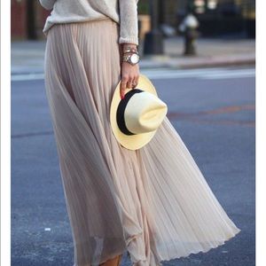 Nude pleated maxi perfect for spring and summer.