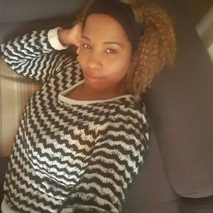 Meet your Posher, Dee