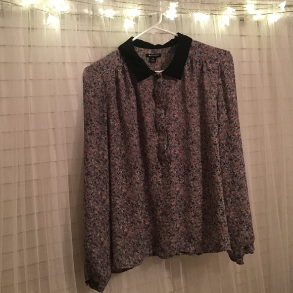 Long sleeve grey shirt