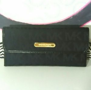 Authentic MK Michael Kors Monogram Wallet