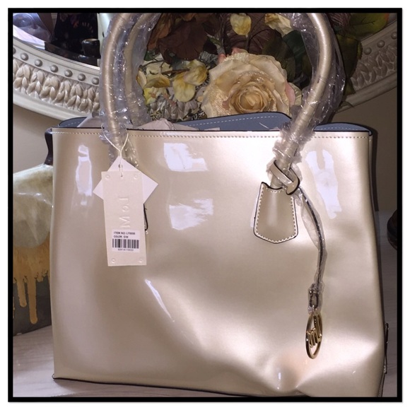 Boutique Handbags - VEGAN LEATHER SATCHEL TOTE IN VANILLA CREAM