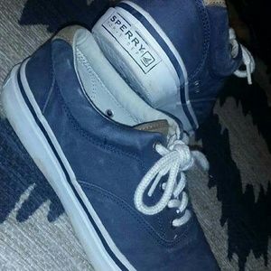 MENS sperrys