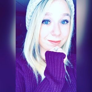 Meet your Posher, Makayla