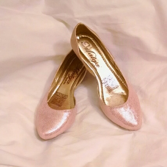Pink metallic ballet flats size 5