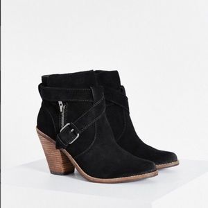 Dolce Vita black suede ankle boots booties