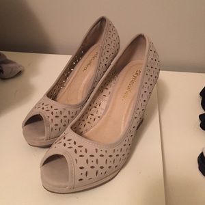 City classified wedge heels