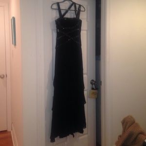 NWT BCBGMaxazira gown