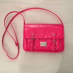 Betseyville clutch purse !!