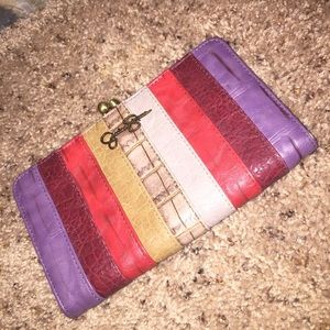 Fun and functional Jessica Simpson wallet