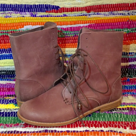 Olukai boots
