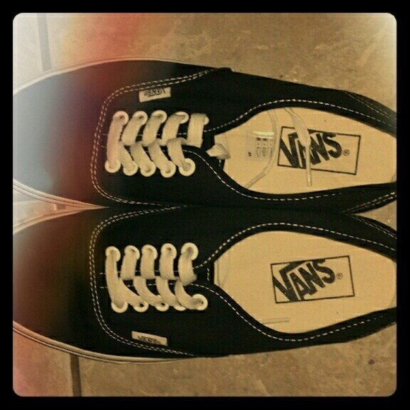 SOLD Classic Vans NWOT - Picture 1 of 3