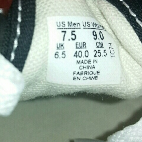 SOLD Classic Vans NWOT - Picture 3 of 3