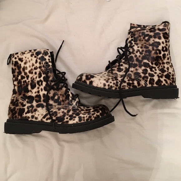 BRAND NEW cheetah boots !