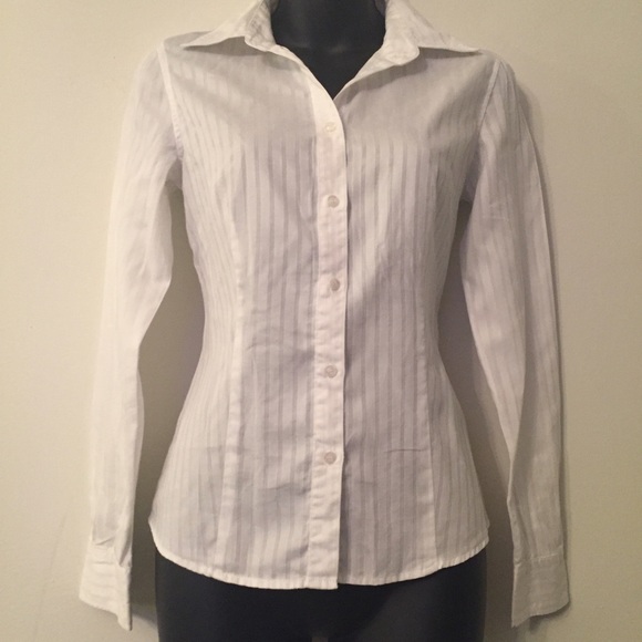 ESPRIT Striped Button Up 🌾
