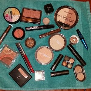 Random drugstore set