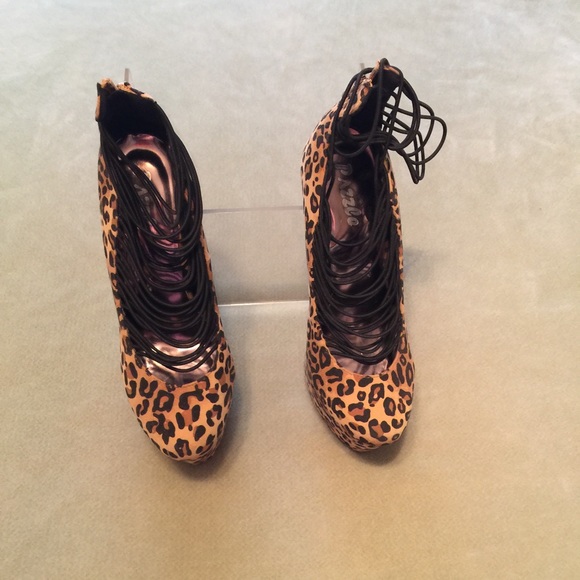 Gently Used - Picture 2 of 4