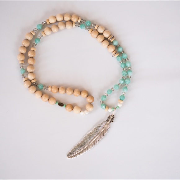 Boho Beads by Stella Jewelry - Boho Necklace with Feather Pendant